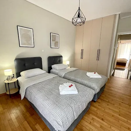 Acropolis Greendom Apartment